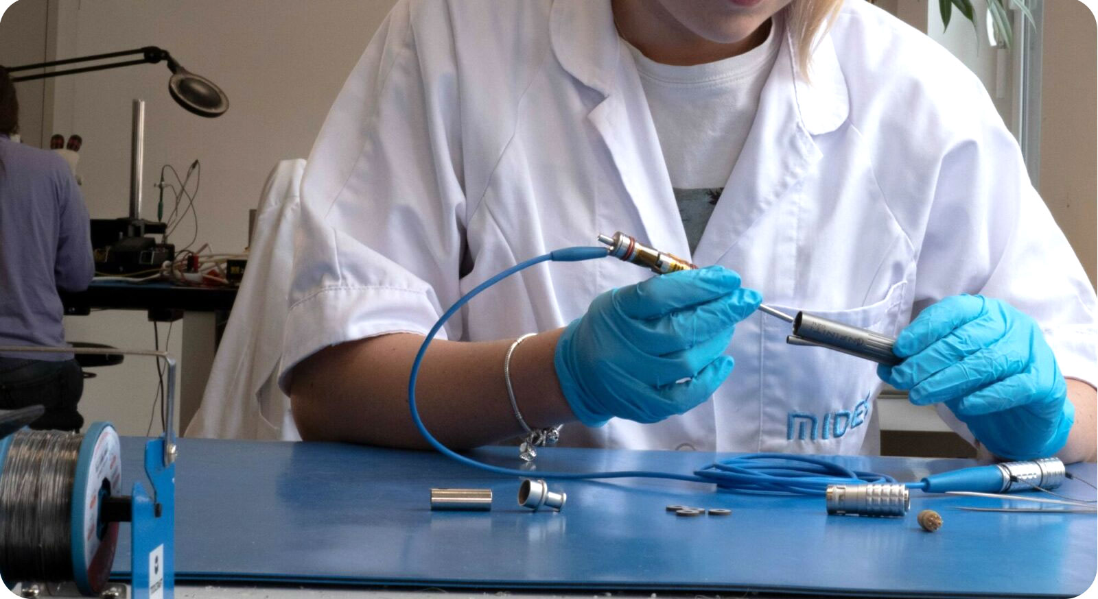 Réparation phako MIDES : avantages pour les services biomédicaux